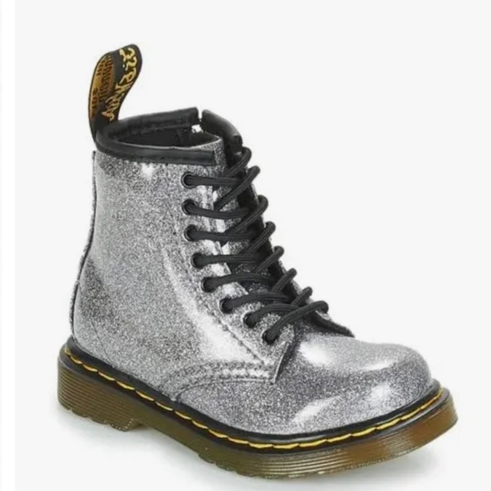 Dr. Martens, Never use it! - Picture 17 of 17